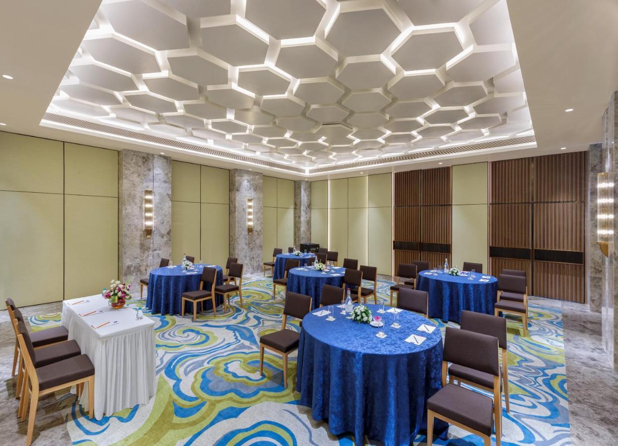 Bellevue Sarovar Premiere Junagadh Extérieur photo