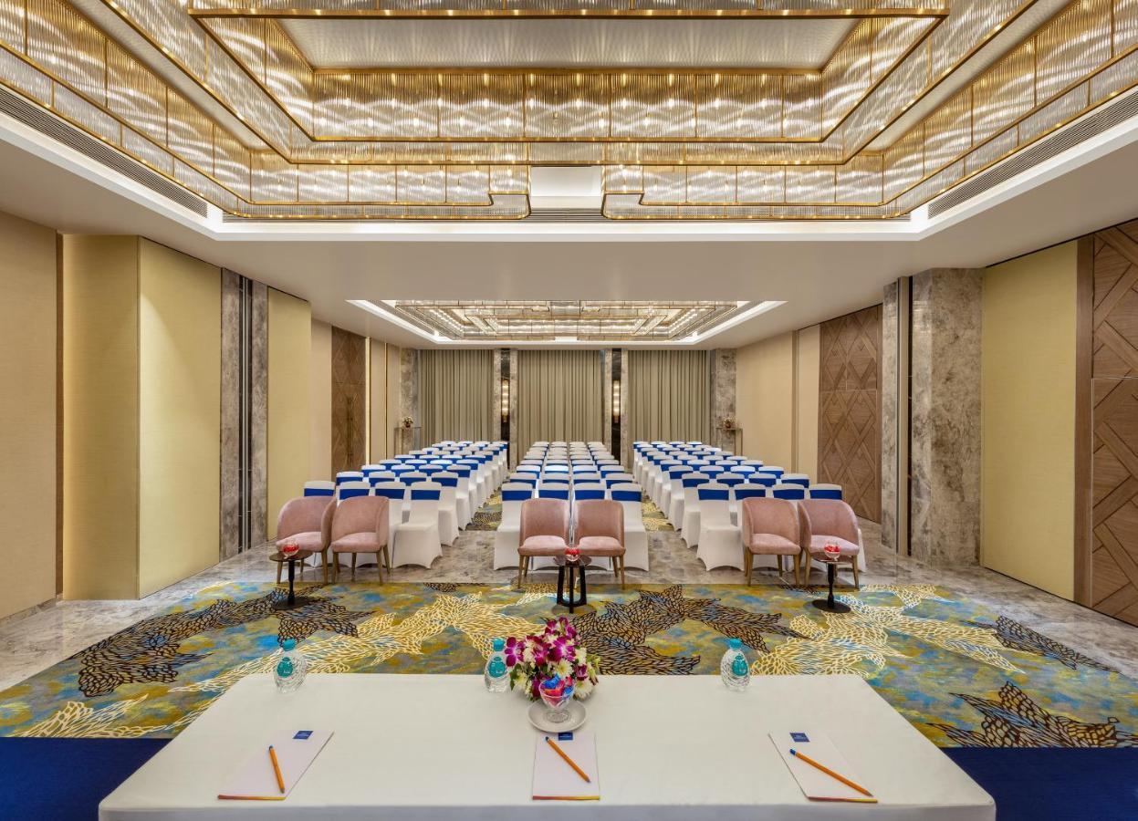 Bellevue Sarovar Premiere Junagadh Extérieur photo