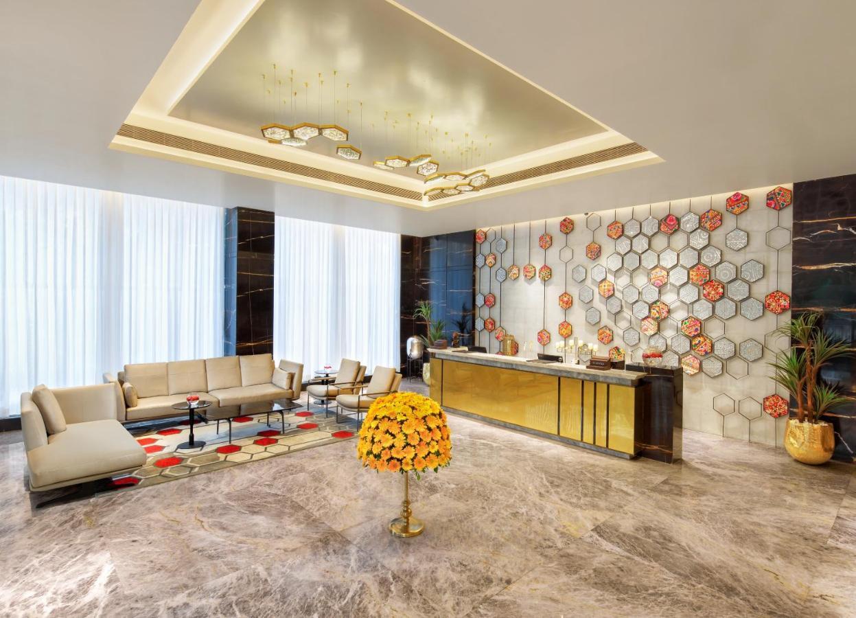 Bellevue Sarovar Premiere Junagadh Extérieur photo